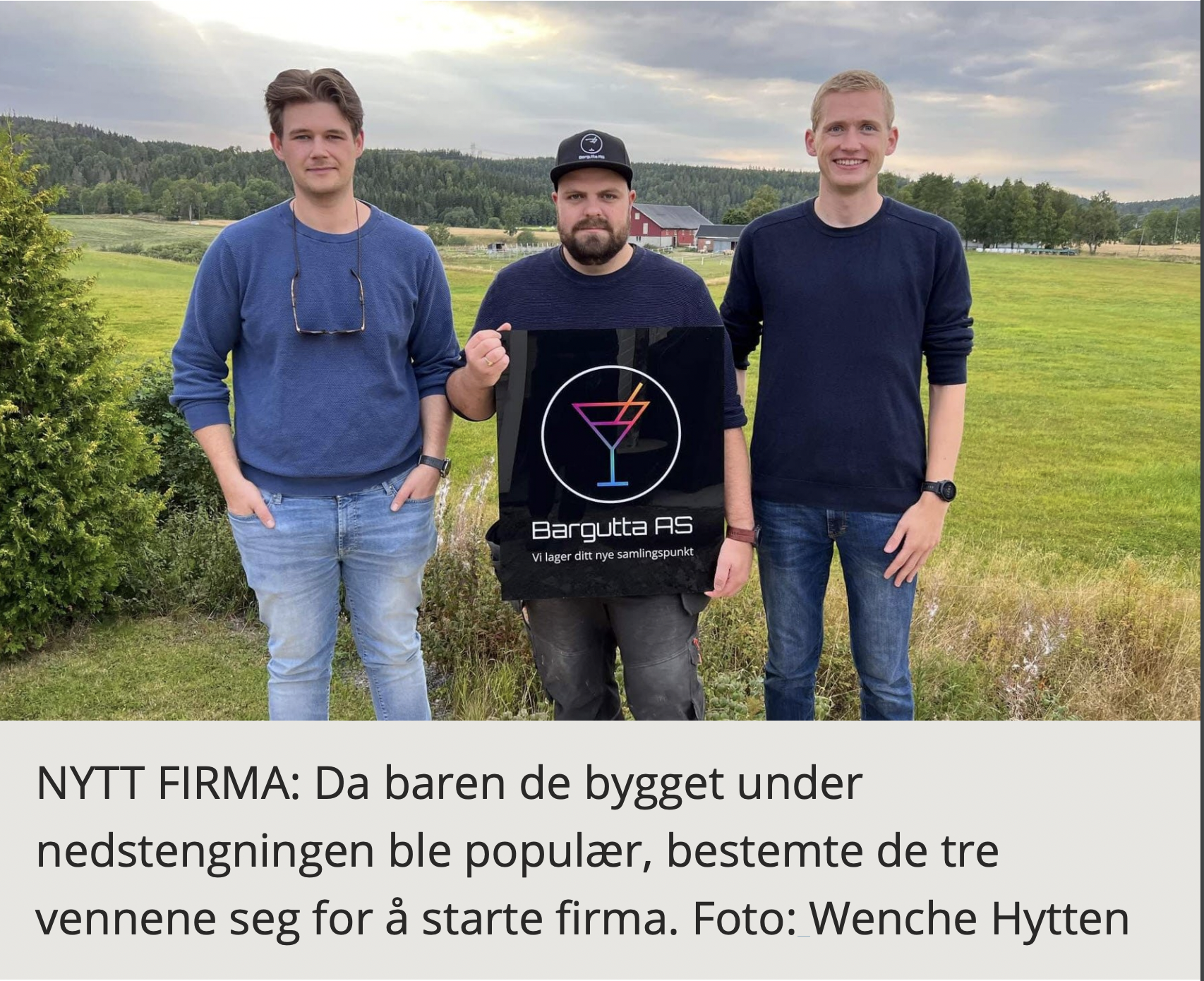 Bilde av avis artikkel om firmaet.